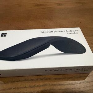 Microsoft Surface Arc Mouse Packaging with White and Green Accents